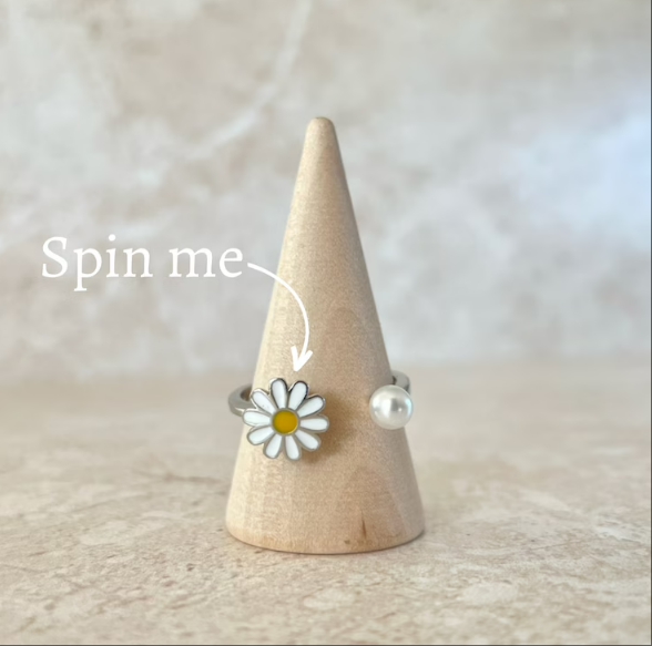Spinner Fidget Ring | White Daisy | Silver | Gift | Worry | Jewellery | Mindfulness | | Meditation | Flower | Spinning | Worry
