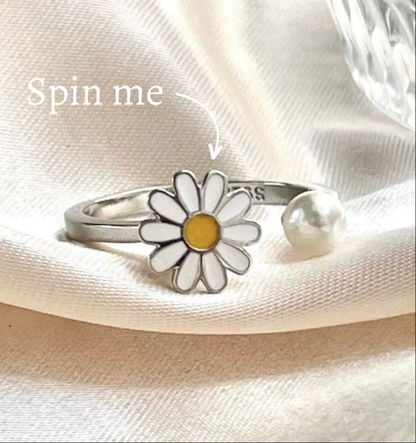 Spinner Fidget Ring | White Daisy | Silver | Gift | Worry | Jewellery | Mindfulness | | Meditation | Flower | Spinning | Worry