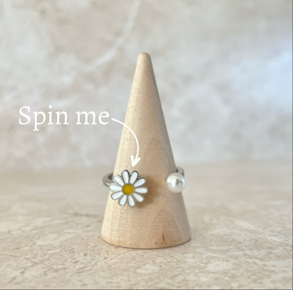 Spinner Fidget Ring | White Daisy | Silver | Gift | Worry | Jewellery | Mindfulness | | Meditation | Flower | Spinning | Worry